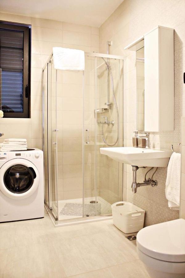 Ana Apartamento